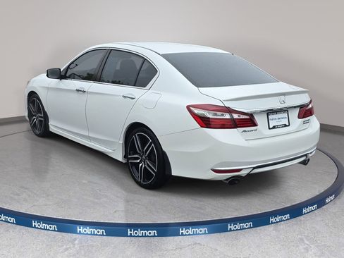 Used 2017 Honda Accord Sport Special Edition image 8