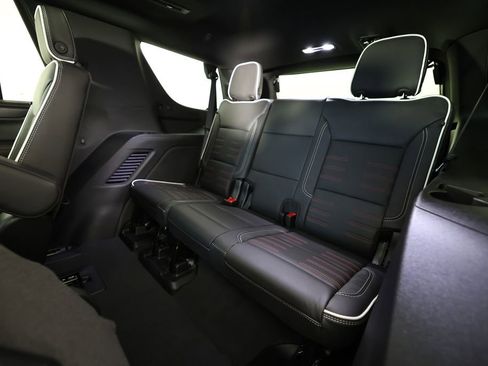 Used 2026 GMC Yukon AT4 Ultimate image 15