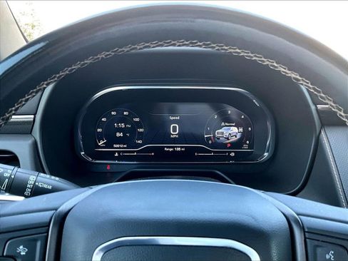 Used 2024 GMC Yukon AT4 w/ AT4 Premium Package image 25