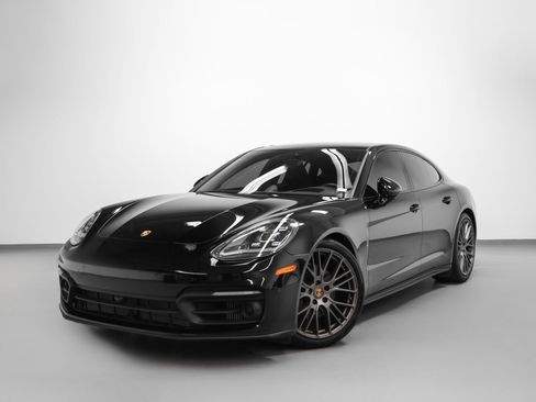 Certified 2023 Porsche Panamera 4 Platinum Edition AWD/4WD image 6