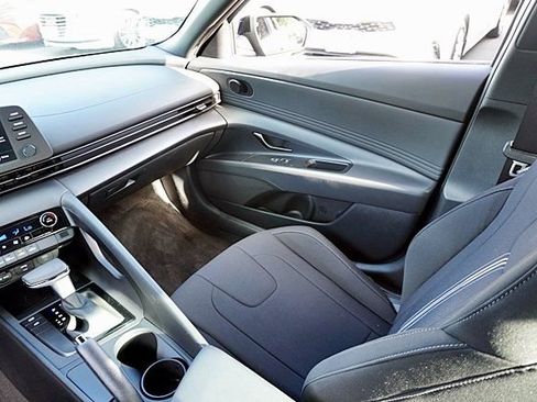 Certified 2026 Hyundai Elantra Sport FWD image 20