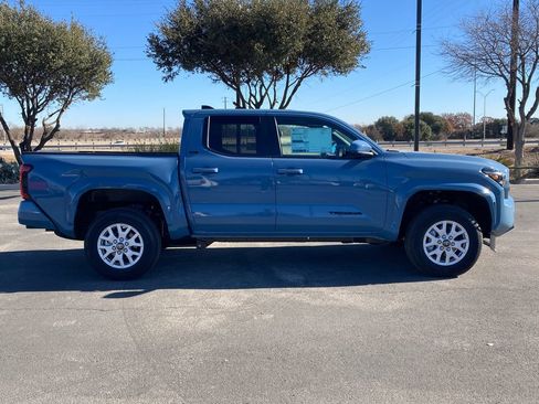 New 2026 Toyota Tacoma SR5 image 4