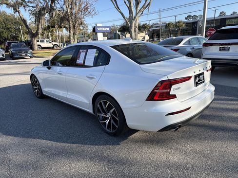 Used 2020 Volvo S60 T5 Momentum w/ Protection Package Premier image 12
