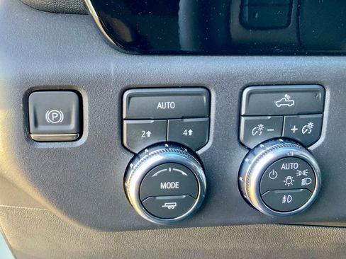 New 2026 GMC Sierra 1500 Elevation image 49