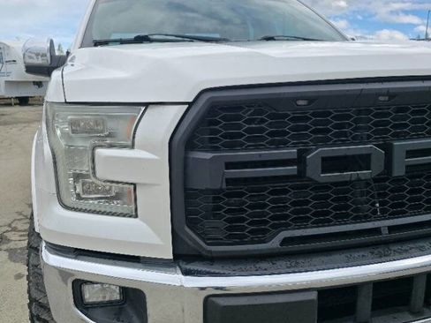 Used 2016 Ford F150 Lariat w/ Equipment Group 502A Luxury AWD/4WD image 4