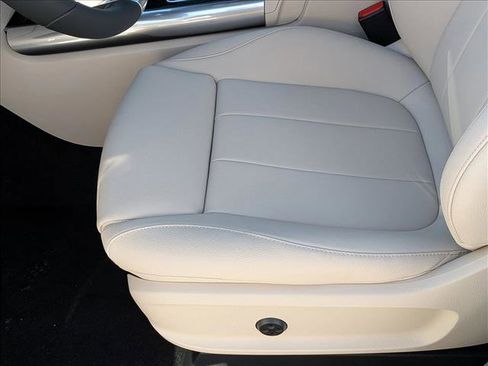 New 2026 Mercedes-Benz GLA 250 4MATIC image 4