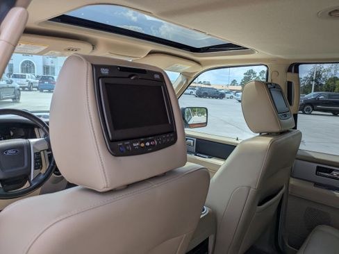 Used 2017 Ford Expedition Limited w/ Equipment Group 301A image 14