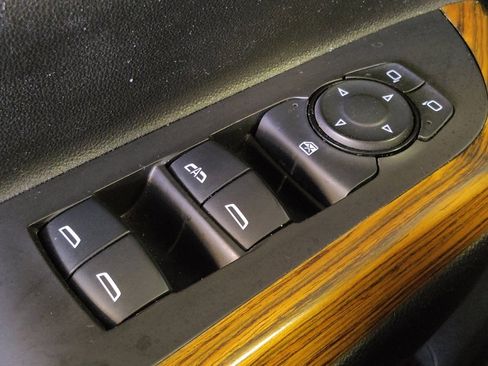 Used 2017 GMC Acadia Denali w/ Technology Package image 27