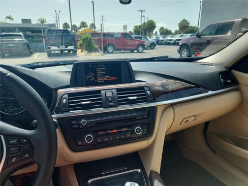 Used 2015 BMW 328i Sedan RWD image 30