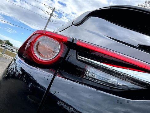 Used 2023 MAZDA CX-9 Touring image 28