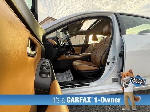 Used 2021 Nissan Sentra SV w/ SV Premium Package FWD image 30