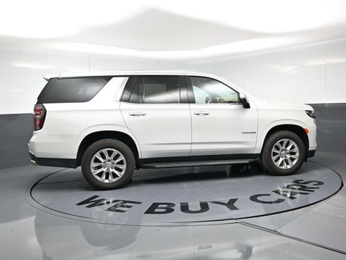 Used 2021 Chevrolet Tahoe Premier w/ Premium Package AWD/4WD image 10