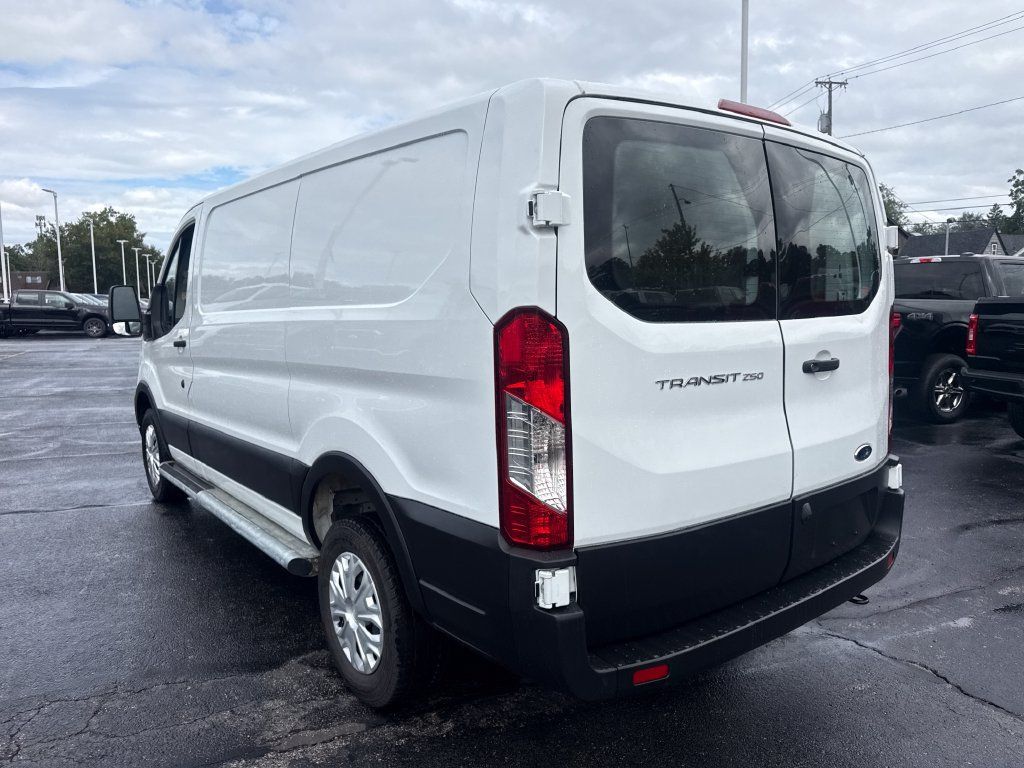 Used 2025 Ford Transit 250 Low Roof w/ Exterior Upgrade Package RWD image 9