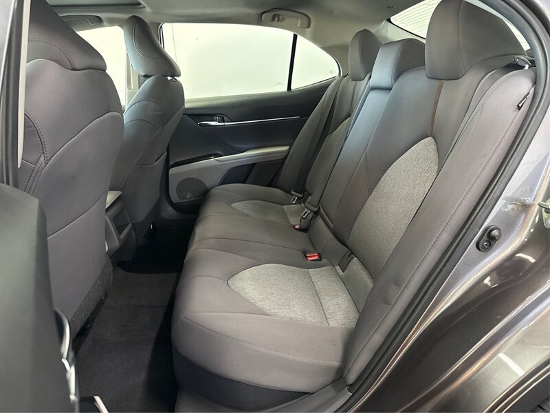 Used 2020 Toyota Camry LE w/ Sunroof Package FWD image 10