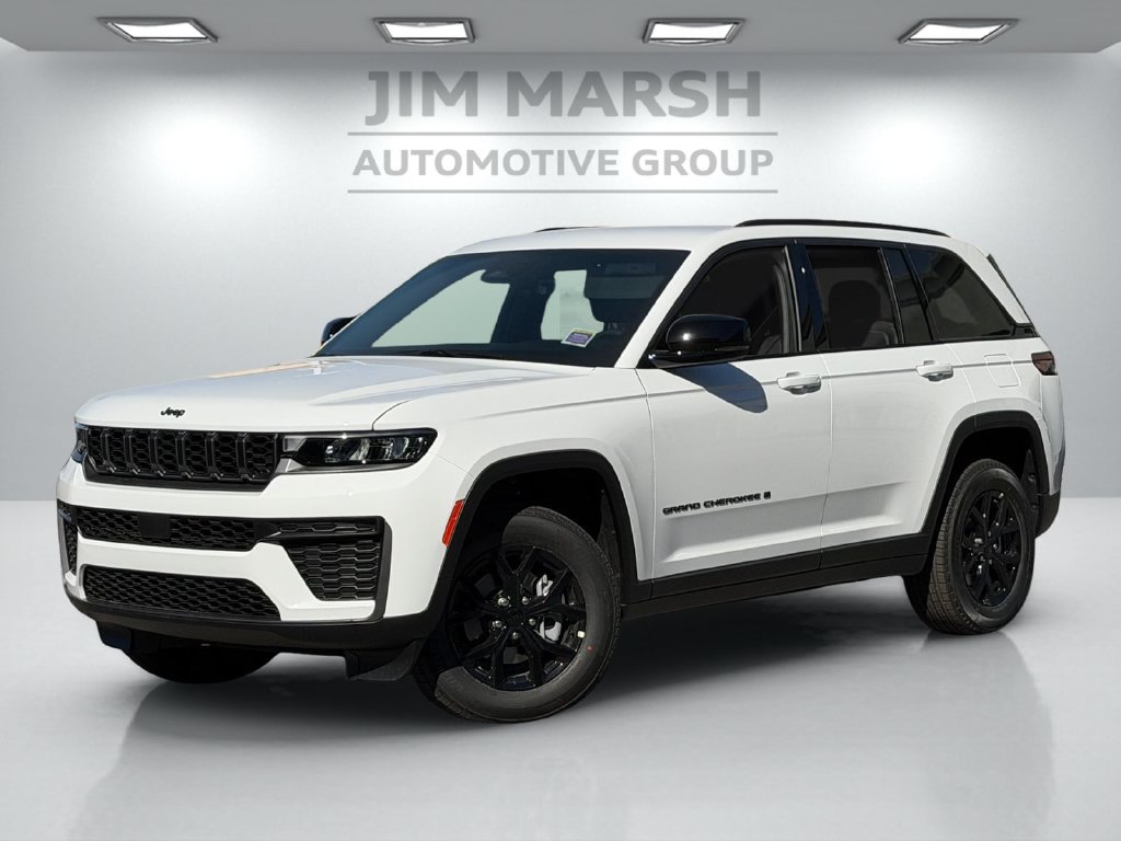 New 2026 Jeep Grand Cherokee Altitude RWD image 2