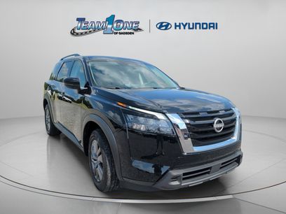 Used 2025 Nissan Pathfinder SV