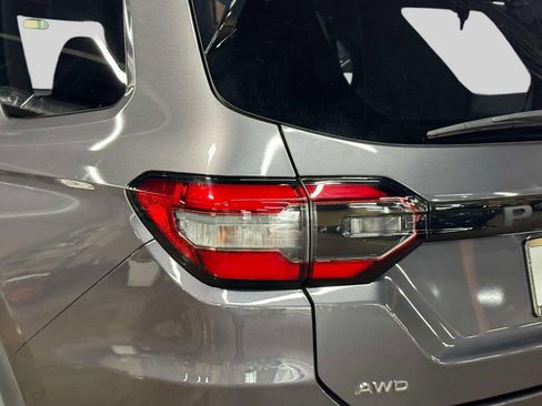 Used 2023 Honda Pilot Touring image 8