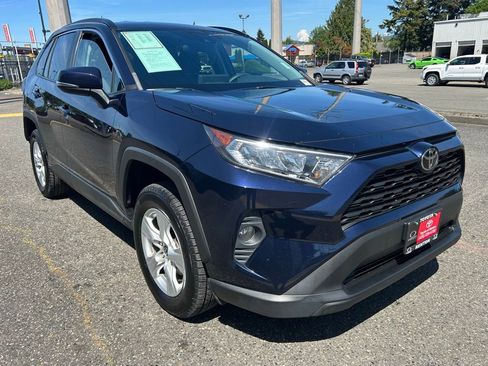 Certified 2021 Toyota RAV4 XLE AWD/4WD image 3