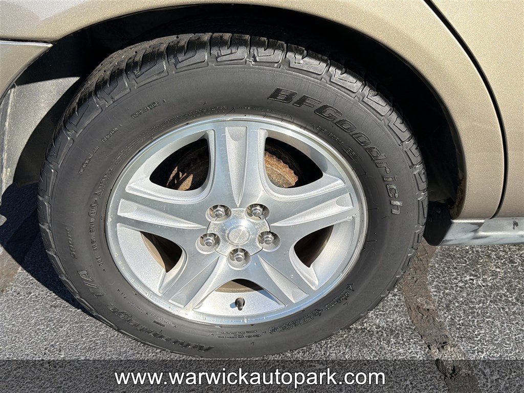 Used 2002 Ford Taurus SEL FWD image 19