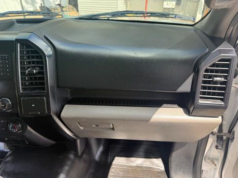 Used 2020 Ford F150 XL RWD image 32