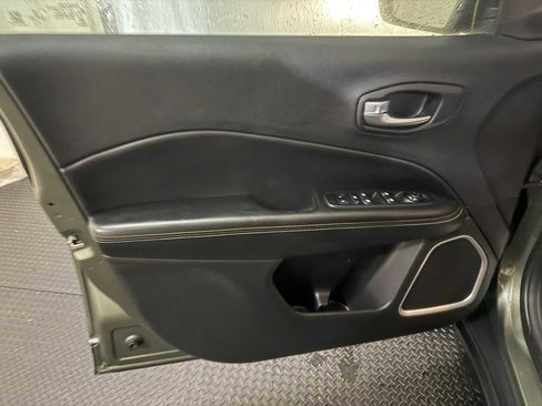 Certified 2021 Jeep Compass Latitude image 20