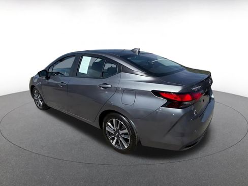 Used 2025 Nissan Versa SV image 10