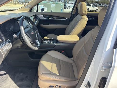 Used 2020 Cadillac XT6 Premium Luxury w/ Platinum Package AWD/4WD image 17