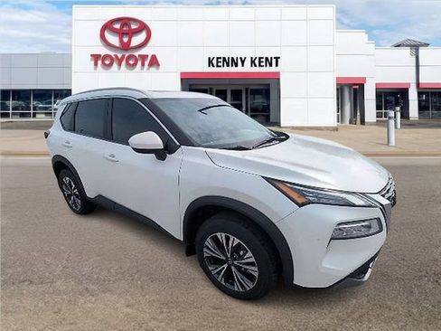 Used 2023 Nissan Rogue SV w/ SV Premium B Package FWD image 1