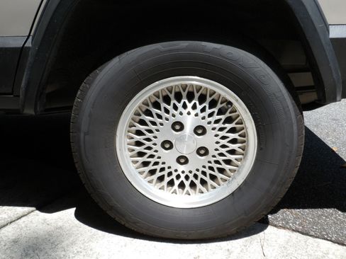 Used 1996 Jeep Cherokee 4WD 4-Door image 37