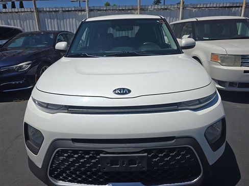 Used 2021 Kia Soul S FWD image 2