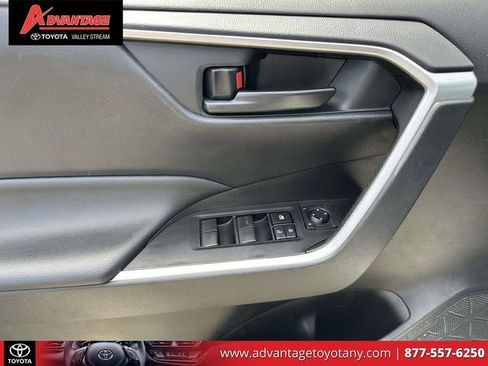 Certified 2024 Toyota RAV4 LE AWD/4WD image 20