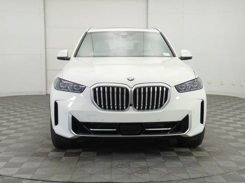 Used 2026 BMW X5 xDrive40i w/ Climate Comfort Package AWD/4WD image 3