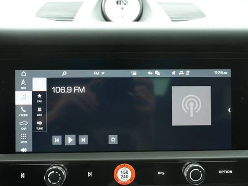 New 2026 Porsche Macan Turbo AWD/4WD image 18