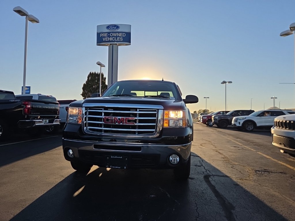 Used 2009 GMC Sierra 2500 SLE w/ Convenience Package RWD image 9
