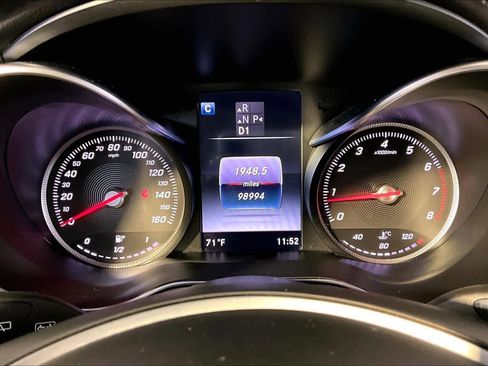 Used 2017 Mercedes-Benz GLC 300 4MATIC image 26