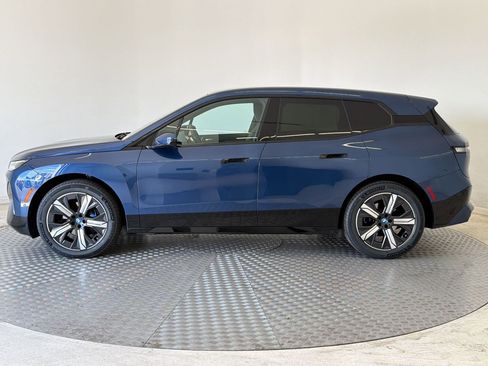 Certified 2024 BMW iX xDrive50 w/ Premium Package AWD/4WD image 2