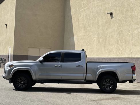 Used 2021 Toyota Tacoma SR5 image 9