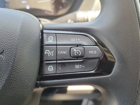 Used 2025 RAM ProMaster 2500 w/ Convenience Group FWD image 17