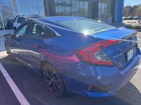 Used 2019 Honda Civic Sport image 6
