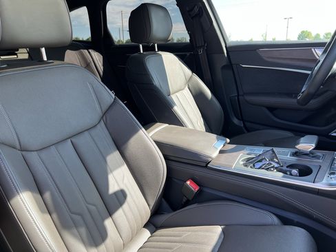 Used 2024 Audi A6 3.0T allroad Prestige w/ Prestige Package image 35