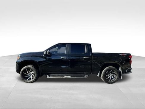 Used 2023 Chevrolet Silverado 1500 Custom image 5