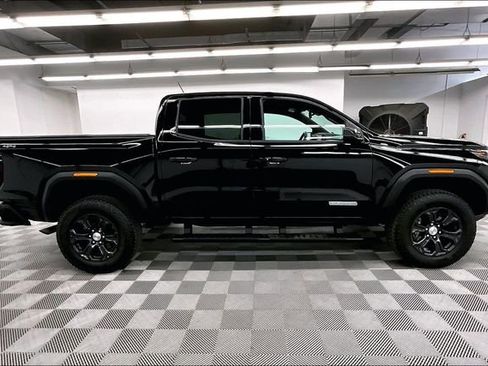 Used 2024 GMC Canyon Elevation w/ Convenience Package AWD/4WD image 15