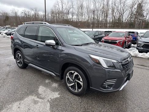 Used 2024 Subaru Forester Touring AWD/4WD image 11