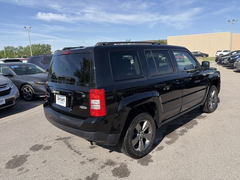 Used 2015 Jeep Patriot High Altitude AWD/4WD image 5