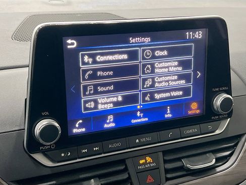 Used 2024 Nissan Altima 2.5 SV image 32