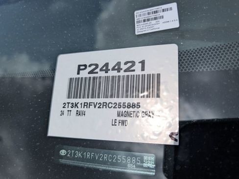Used 2024 Toyota RAV4 LE FWD image 33