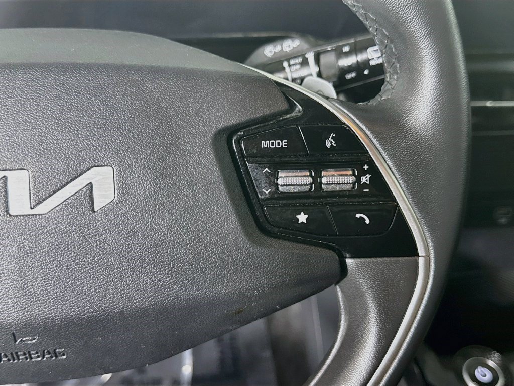 Used 2023 Kia Niro Wind FWD image 14