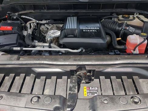 Used 2021 Chevrolet Silverado 1500 LT RWD image 22