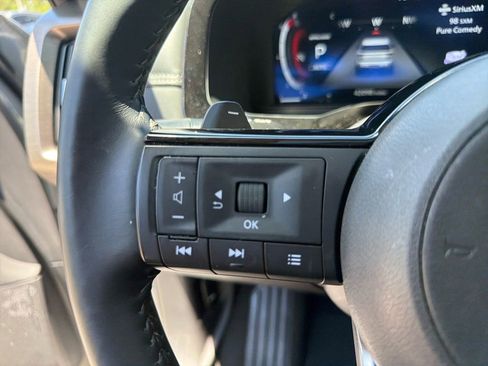 Used 2024 Nissan Pathfinder Platinum AWD/4WD image 32