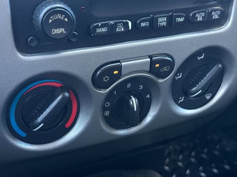 Used 2012 Chevrolet Colorado LT image 27